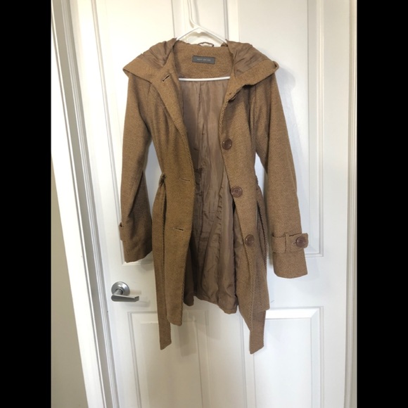 Suzy Shier Jackets & Blazers - ⭐️FINAL SALE⭐️•SUZY• Beige Peacoat with Hood